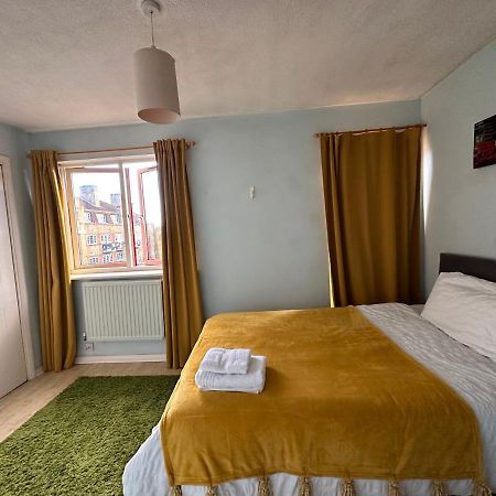 Cozy Private Room For Single Use London Exterior foto